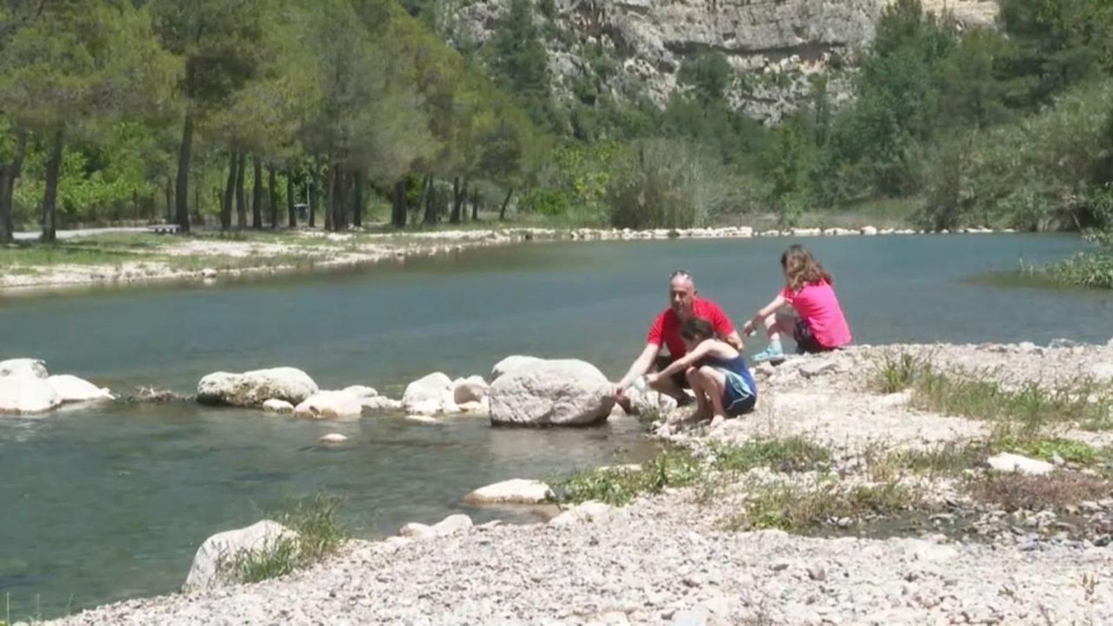 Els paratges de rius i piscines naturals, atractiu de l'estiu
