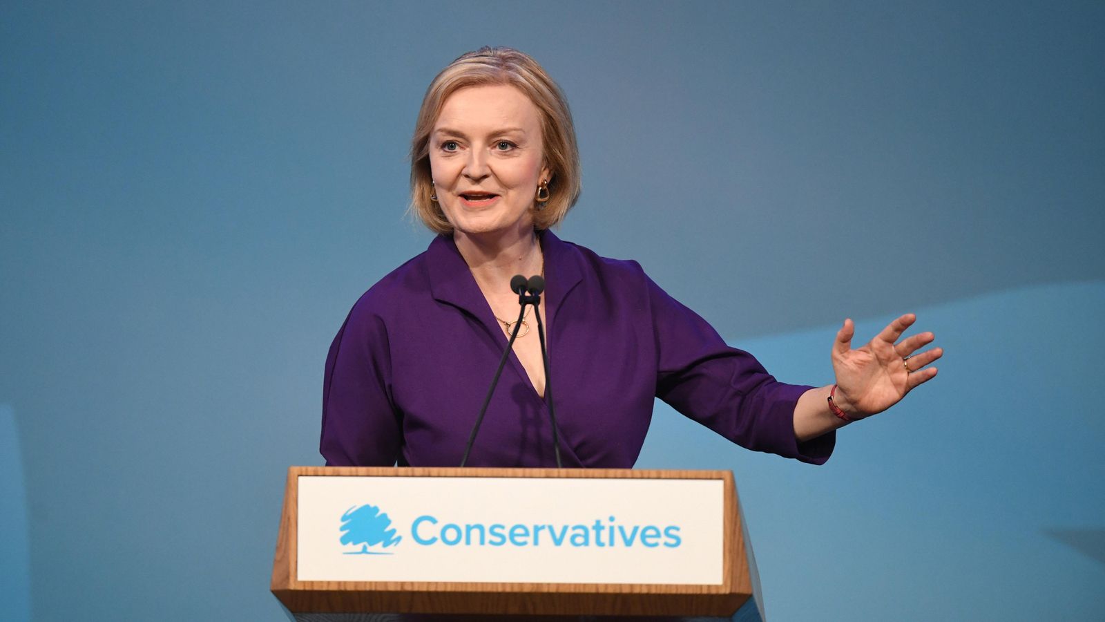 Liz Truss durant el seu primer discurs després de ser anunciada com la pròxima primera ministra britànica