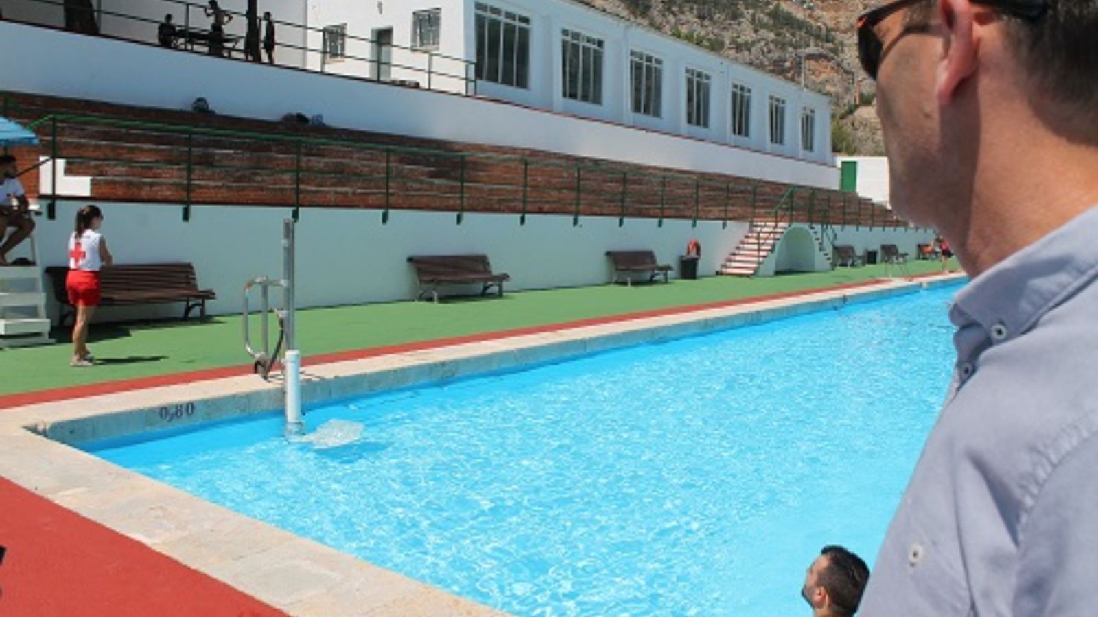 Mor una dona a Oriola després de banyar-se en una piscina