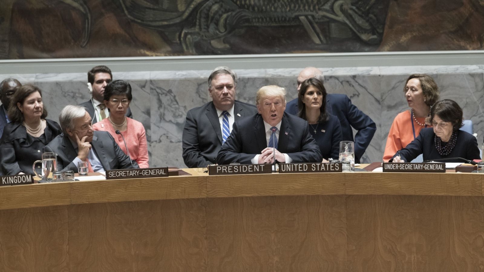 A l'ONU, el secretari general, António Guterres; el president dels Estats Units, Donald Trump, i la secretària general adjunta d'Afers Polítics de l'ONU, Rosemary DiCarlo