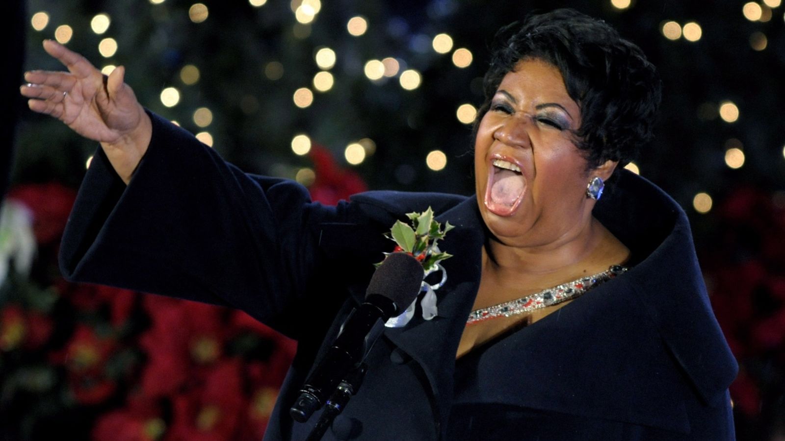 Aretha Franklin durant la seua actuació en l'encesa de les llums nadalenques en el centre Rockefeller a Nova York el 2009