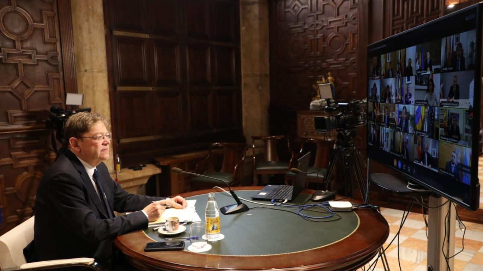 El president de la Generalitat, Ximo Puig, durant la videoconferència de presidents autonòmics.