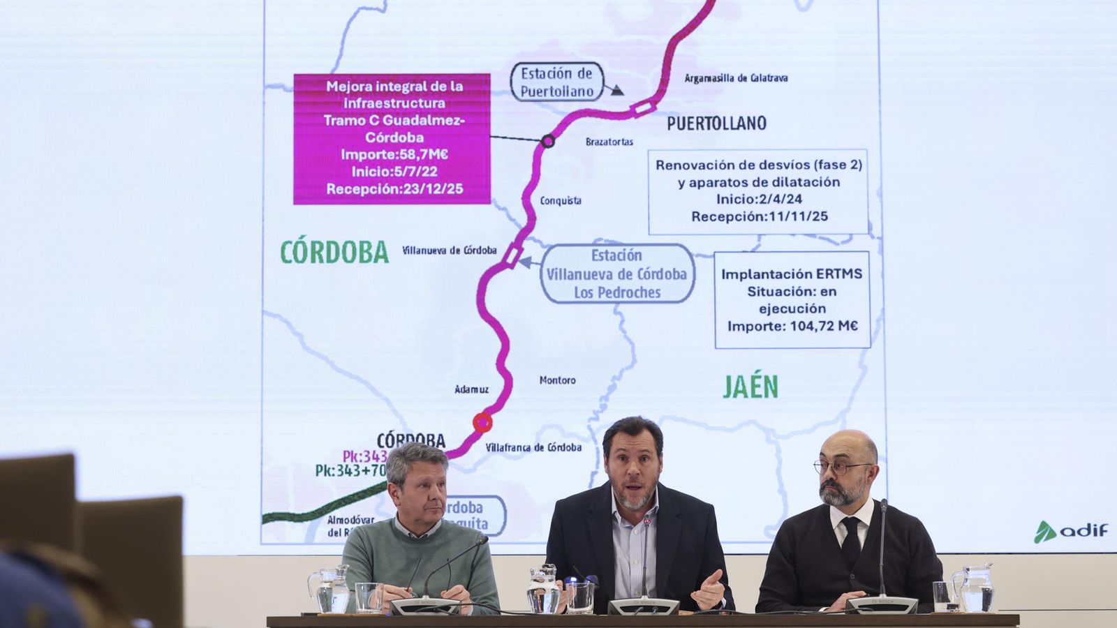 El president d'Adif, Pedro Marco de la Peña, i el ministre Óscar Puente compareixen després de la publicació de l'informe preliminar del CIAF