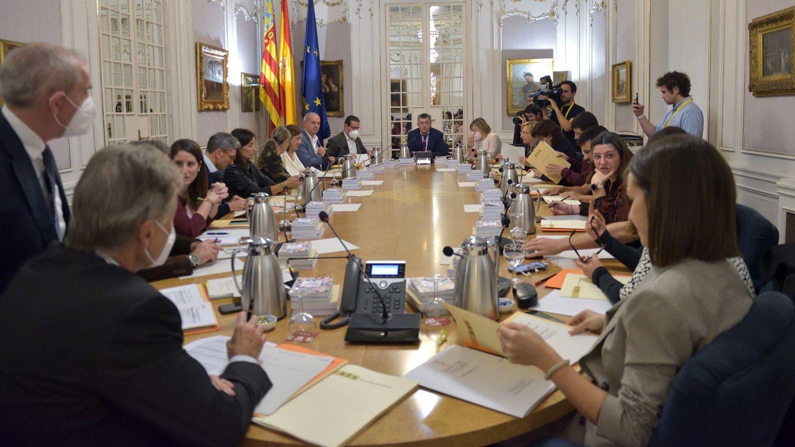 La junta de síndiques de les Corts d'aquest dimecres La junta de síndics de les Corts d'aquest dimecres
