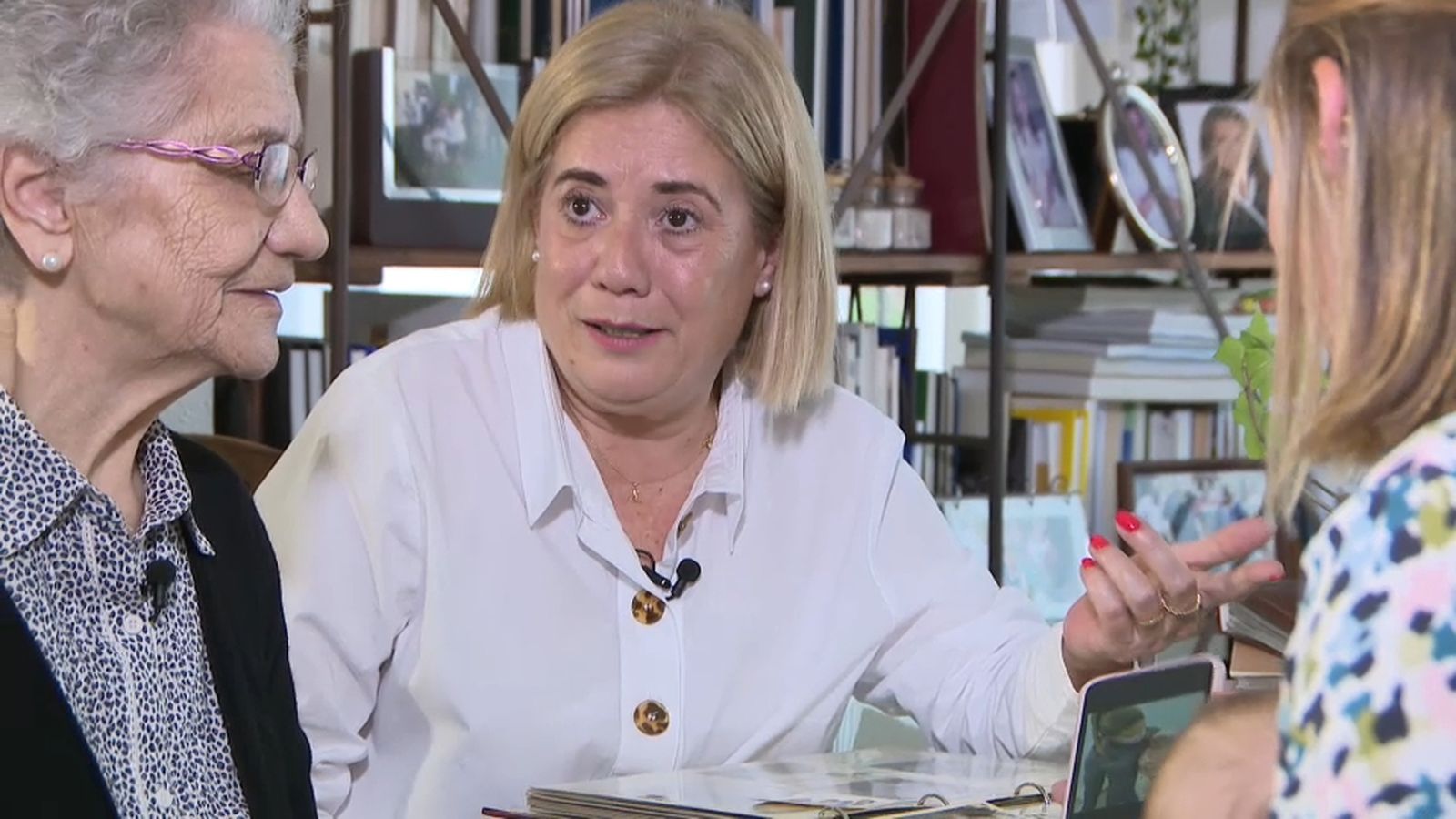 Luisa ja va compartir algunes tasques de la criança amb el seu home