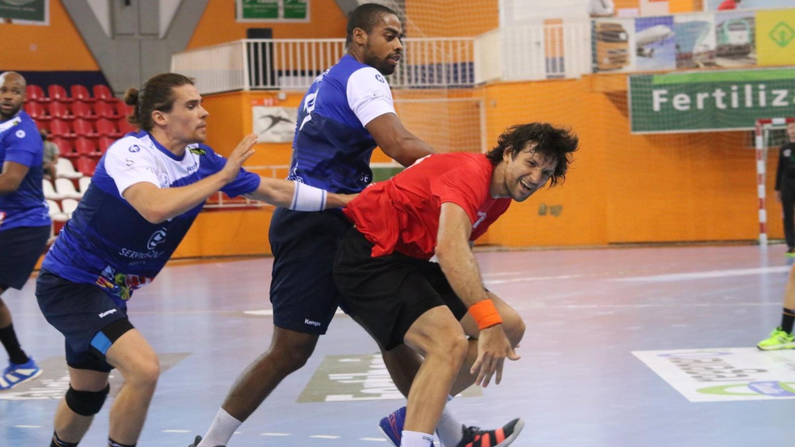 El Benidorm s'imposa al Fertiberia en el primer amistós amb aforament limitat (24-33)