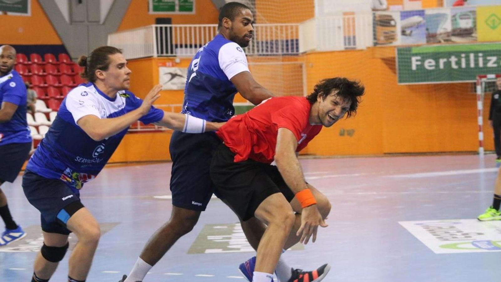 El Benidorm s'imposa al Fertiberia en el primer amistós amb aforament limitat (24-33)
