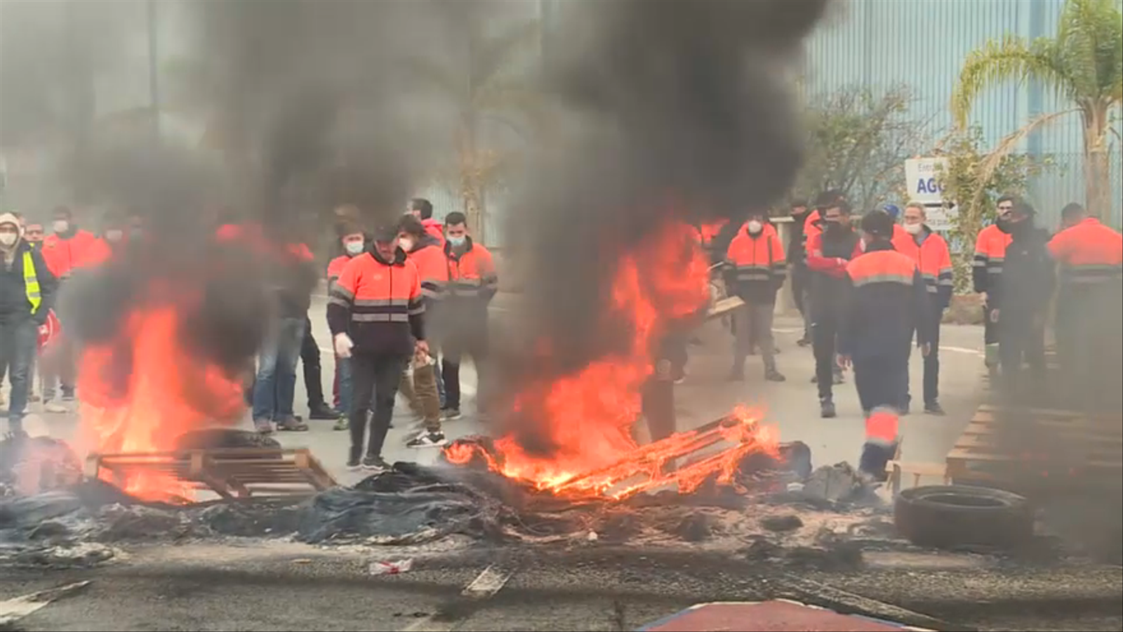 Imatge d'arxiu de la primera jornada de vaga de 24 hores a Pilkington Sagunt