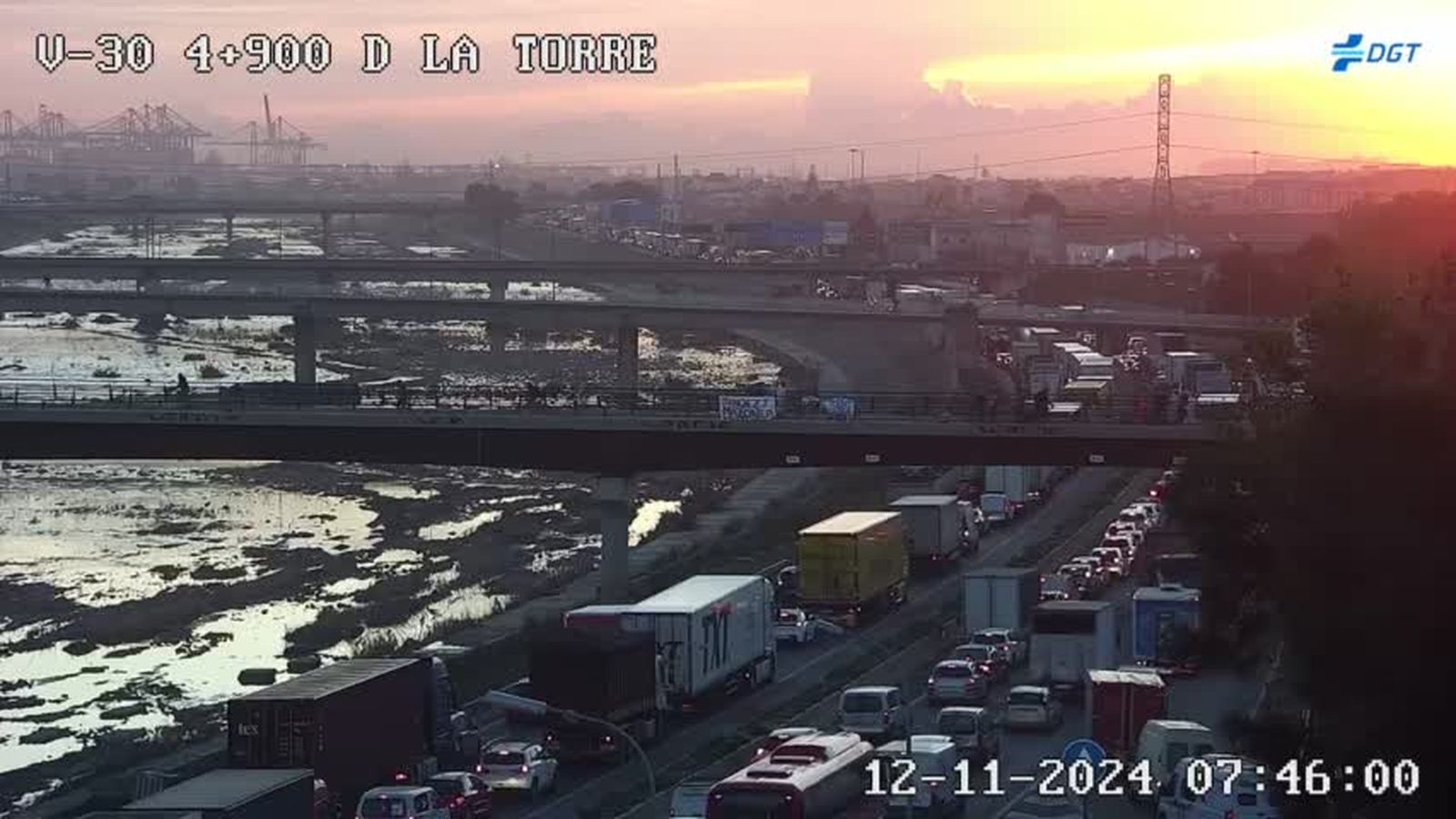 Una imatge de la CV-30 en direcció al port de València, este dimarts