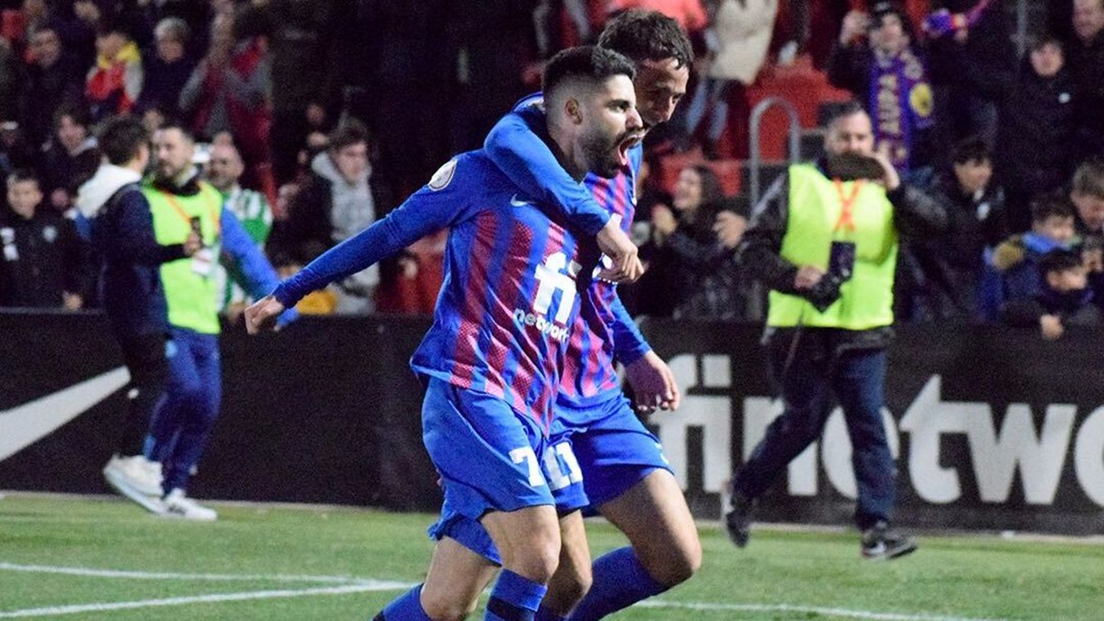 Cris Montes celebra el gol de la victòria