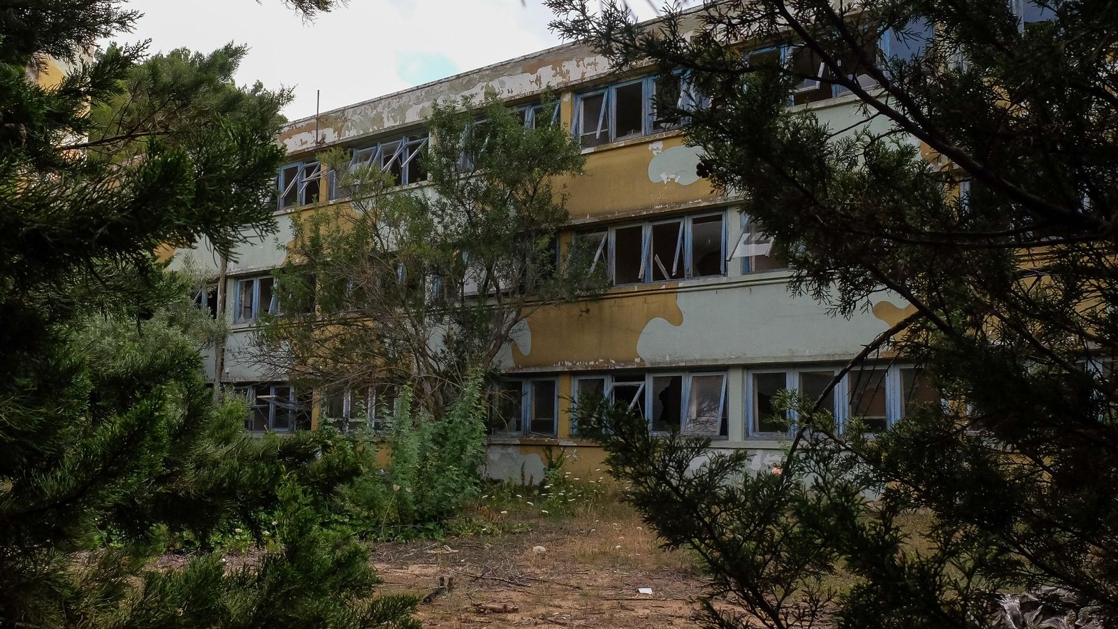 Instal·lacions de la base militar d'Aitana que el govern volia reconvertir en un centre d'acollida per a 600 refugiats La base militar d'Aitana serà reconvertida en un centre d'acolliment per a 600 refugiats