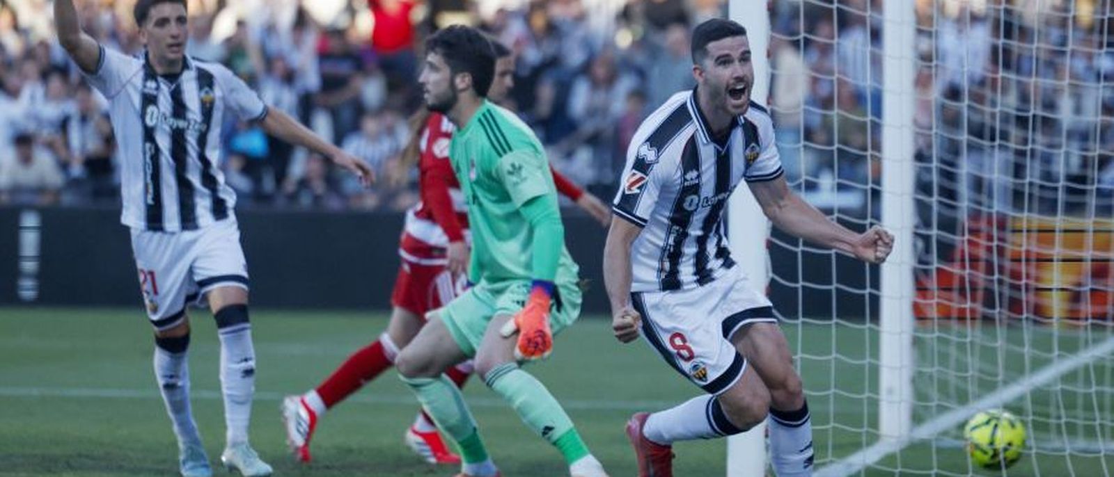 Barri celebra el gol