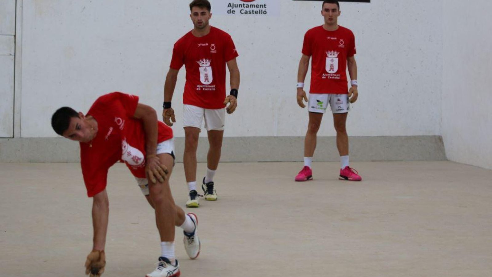 Iván, Tonet IV i Raúl, durant la partida