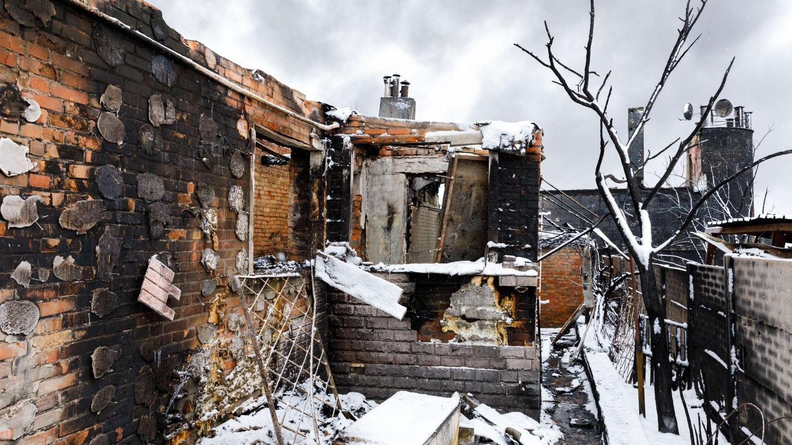 Una casa destrossada a Ucraïna després d'un atac amb drons
