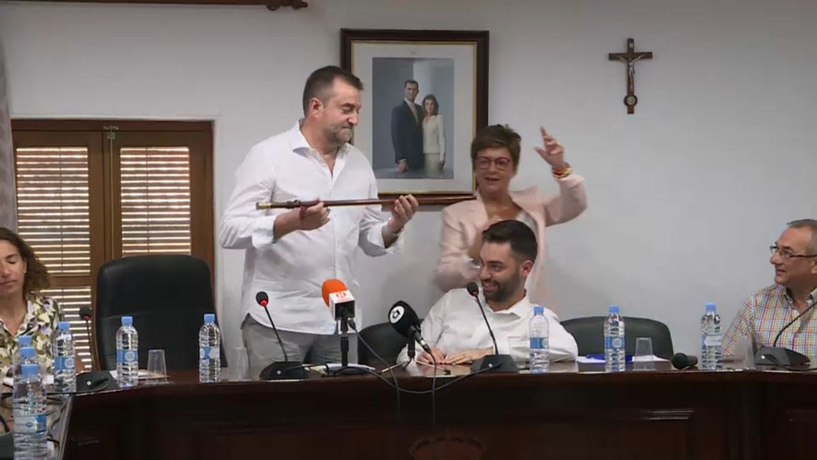 Polèmica a l\'Ajuntament de Guadassuar per un augment del sou del 640%