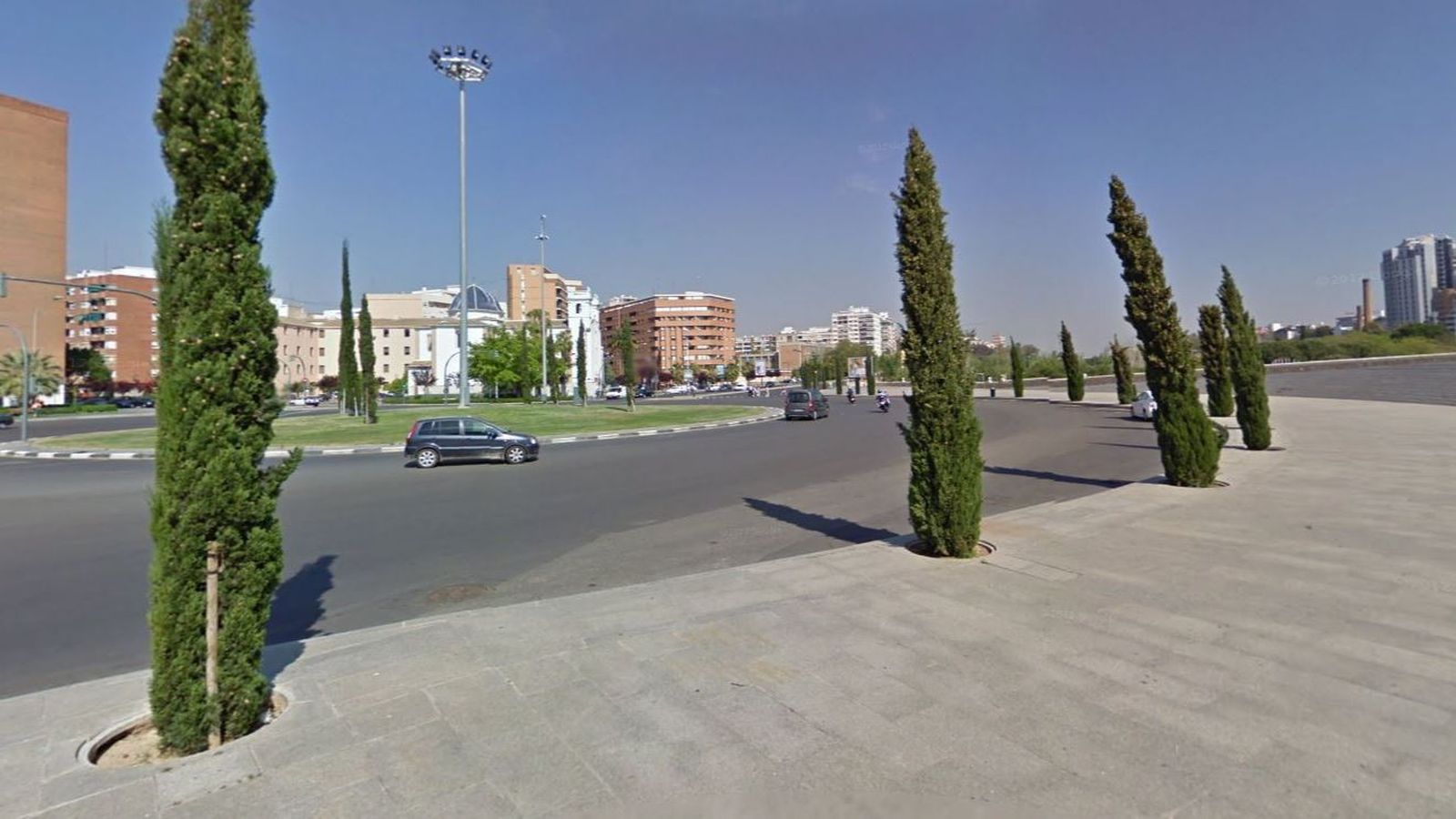 Encreuament entre les avingudes Professor López Piñero i Alcalde Reig