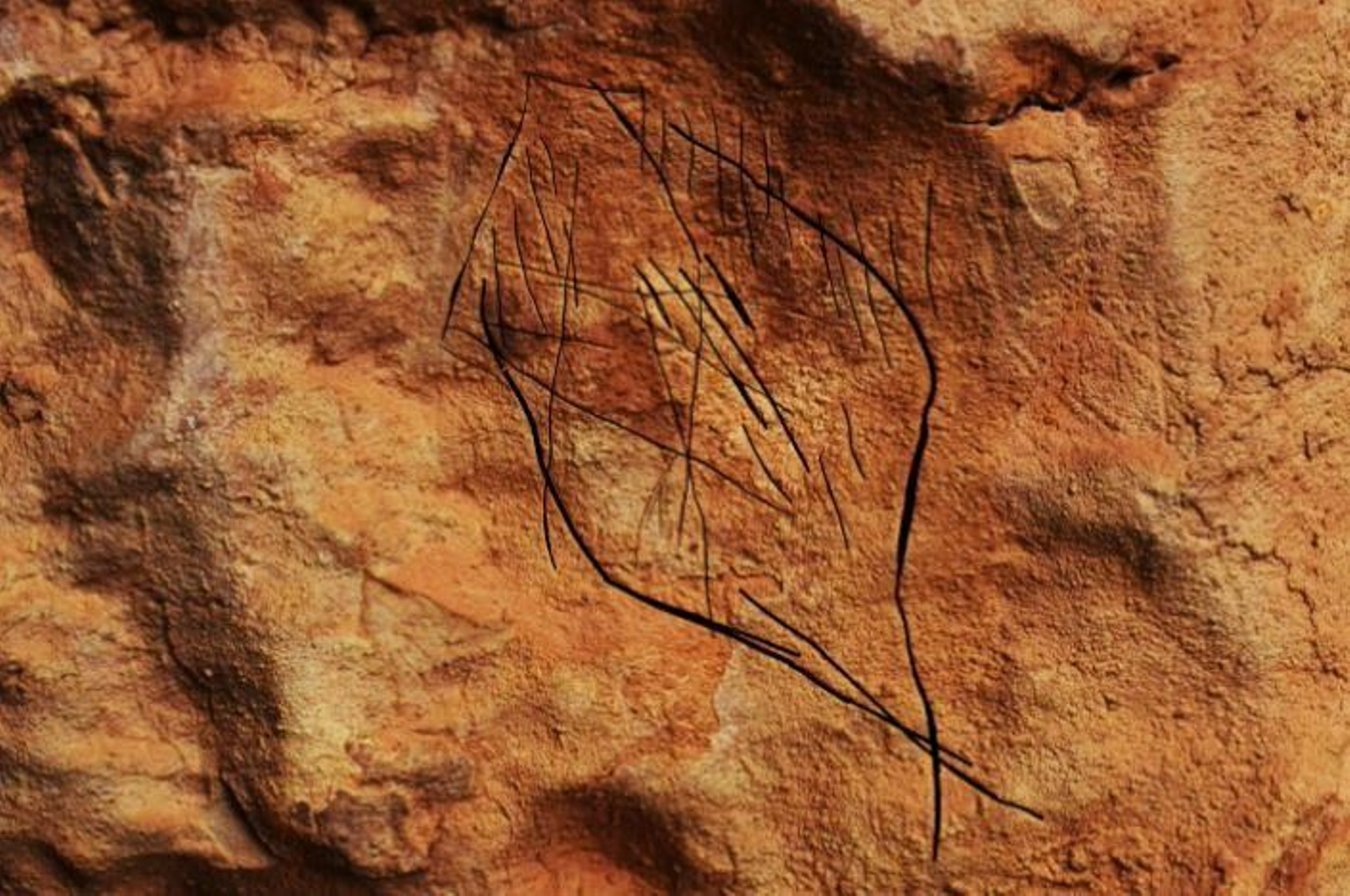 Imatge del gravat d'una vulva trobada a Culla