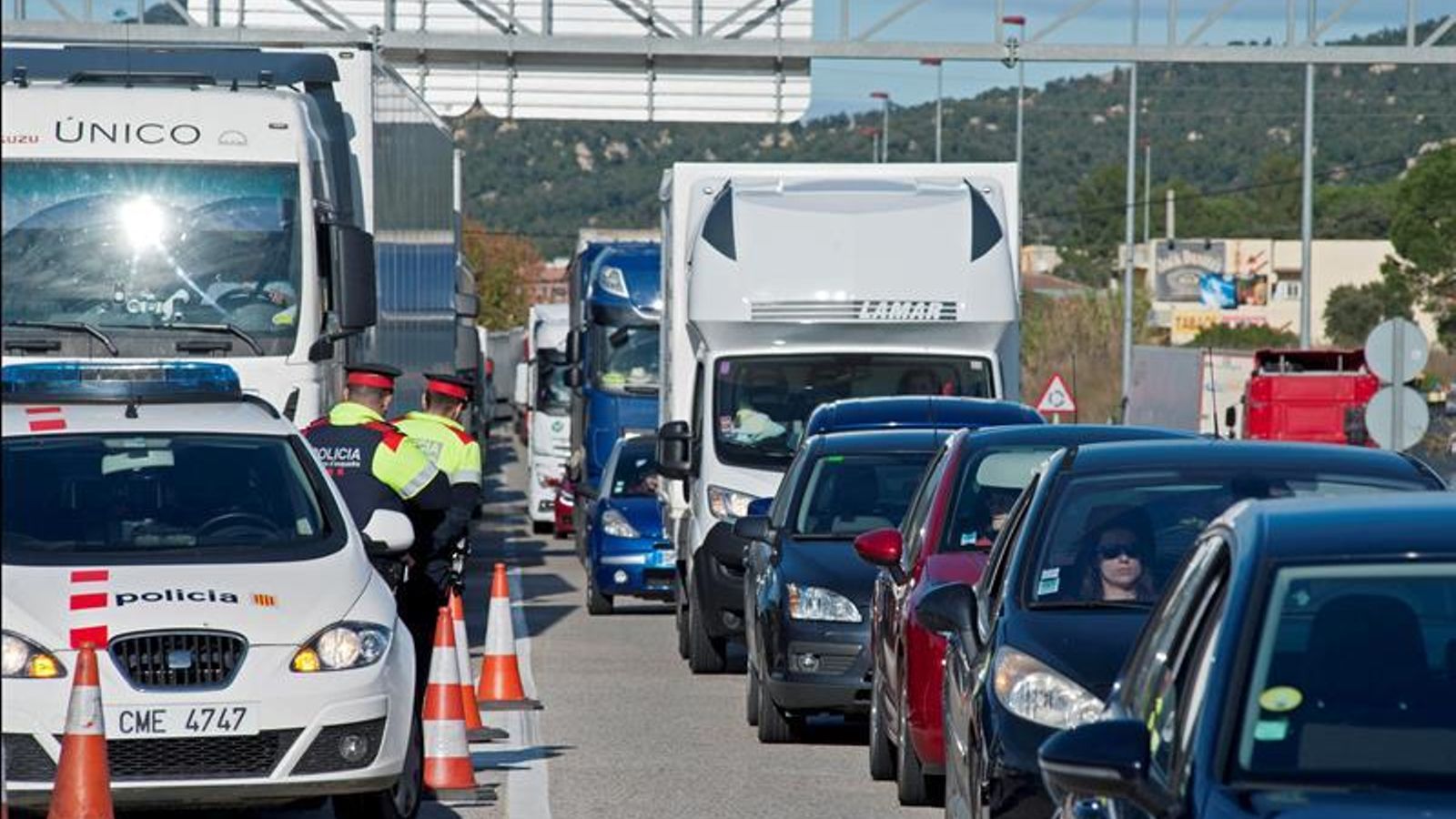 Els problemes poden tornar perquè s'han anunciat més mobilitzacions per a dissabte Els problemes poden tornar perquè s'han anunciat més mobilitzacions per a dissabte