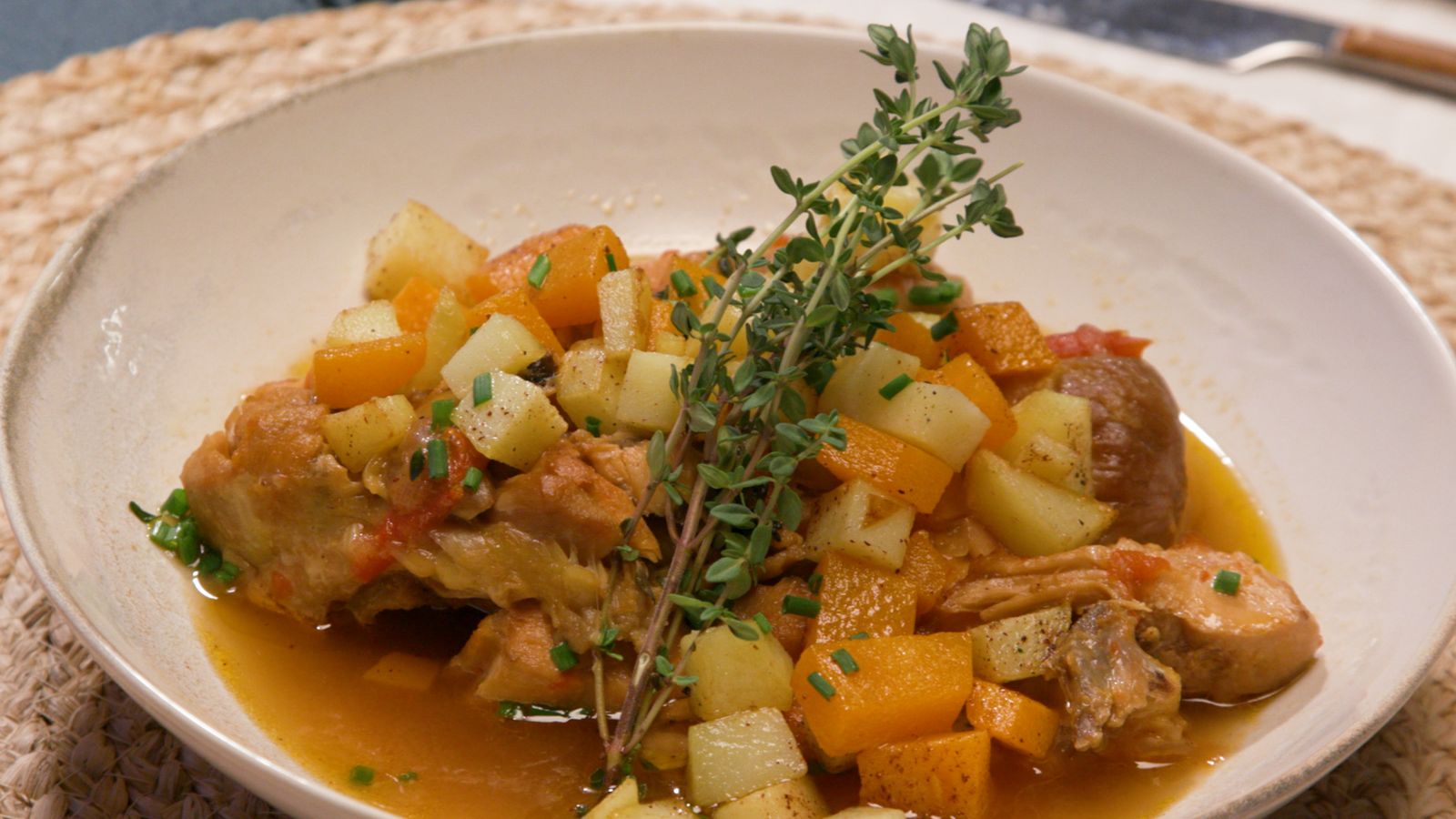 Pollastre amb figues i frutis secs