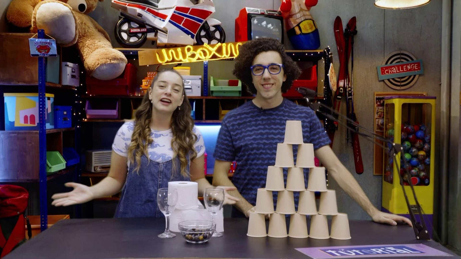 La Colla TokTok | Jugar amb gots