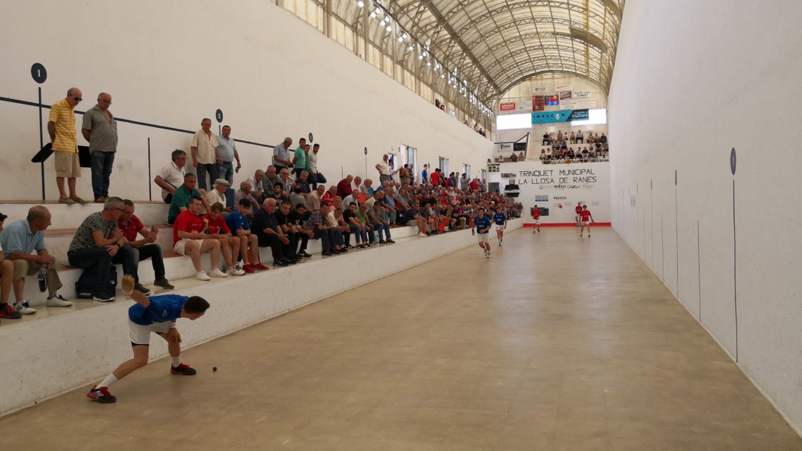 El trinquet de la Llosa de Ranes ha sigut l'escenari de la final de la Lliga Promeses de raspall que han guanyat José Ramón i Àngel.