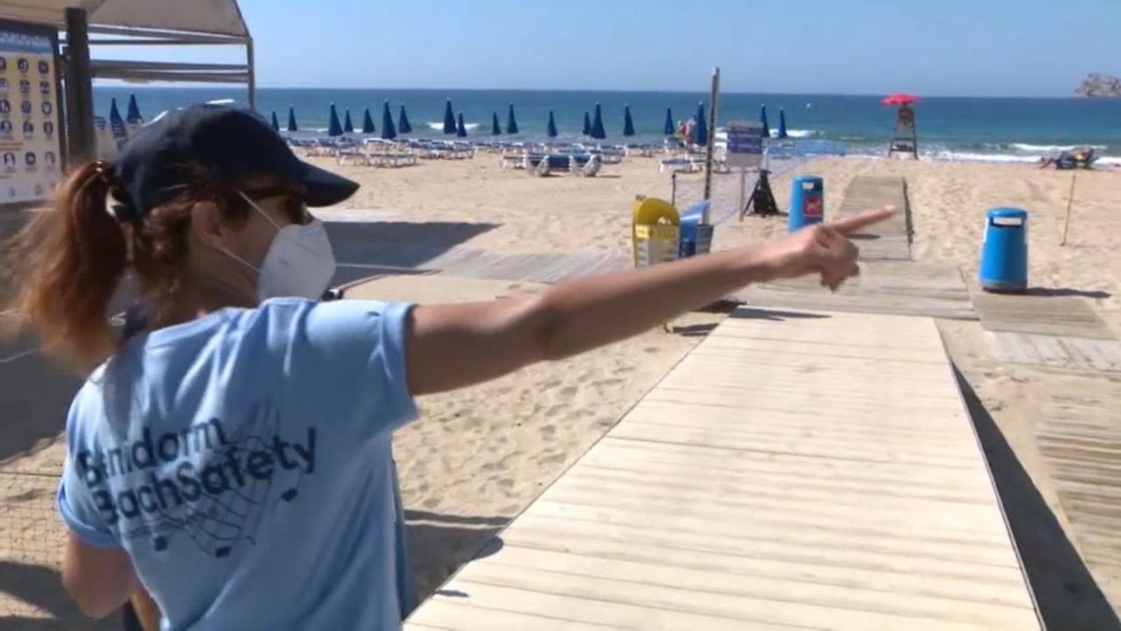 La platja de Benidorm va obrir l'accés al bany en la fase 3, amb restriccions i amb les mesures de seguretat