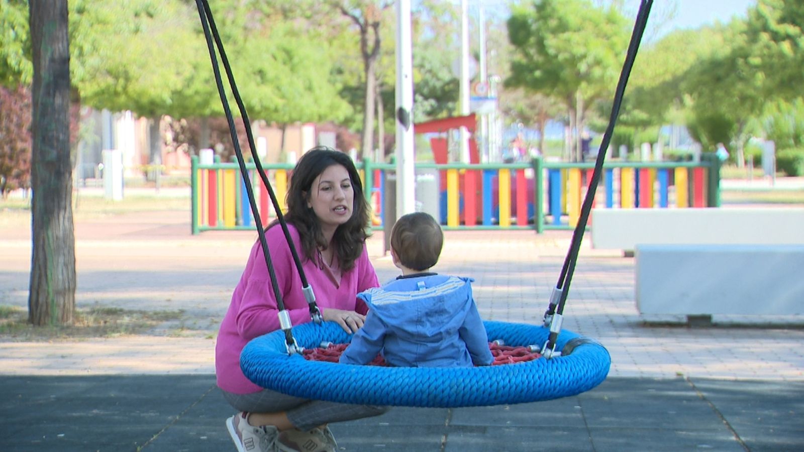 Una mare fadrina de l'Alcúdia podrà sumar el permís de paternitat al de maternitat