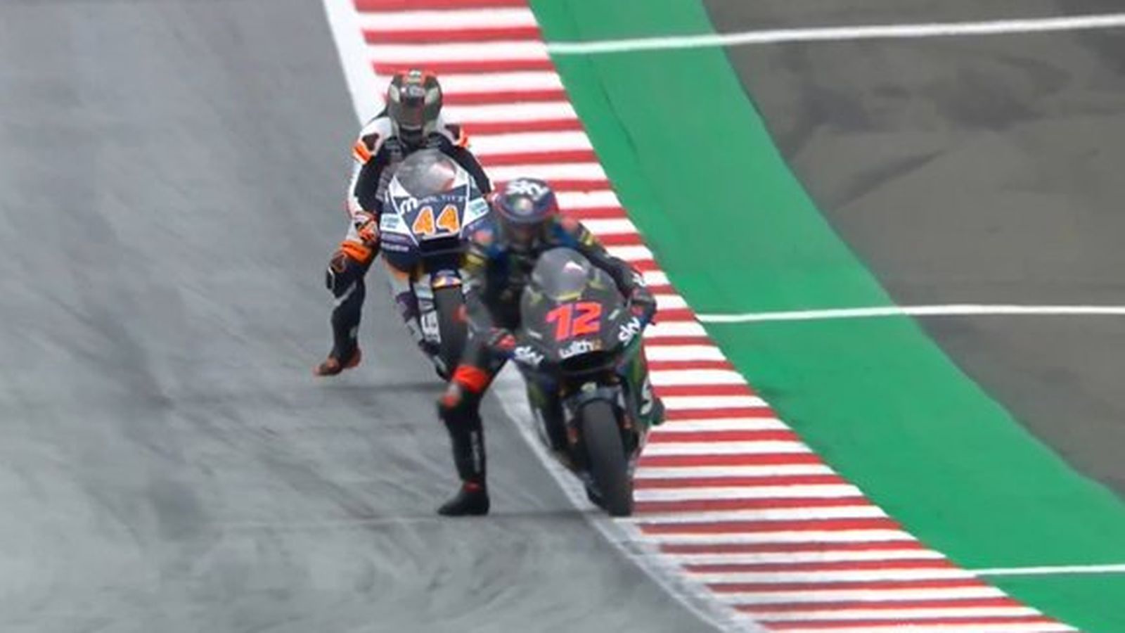 El pilot de Corbera, Arón Canet, finalitza segon en el GP d'Estiria de Moto 2