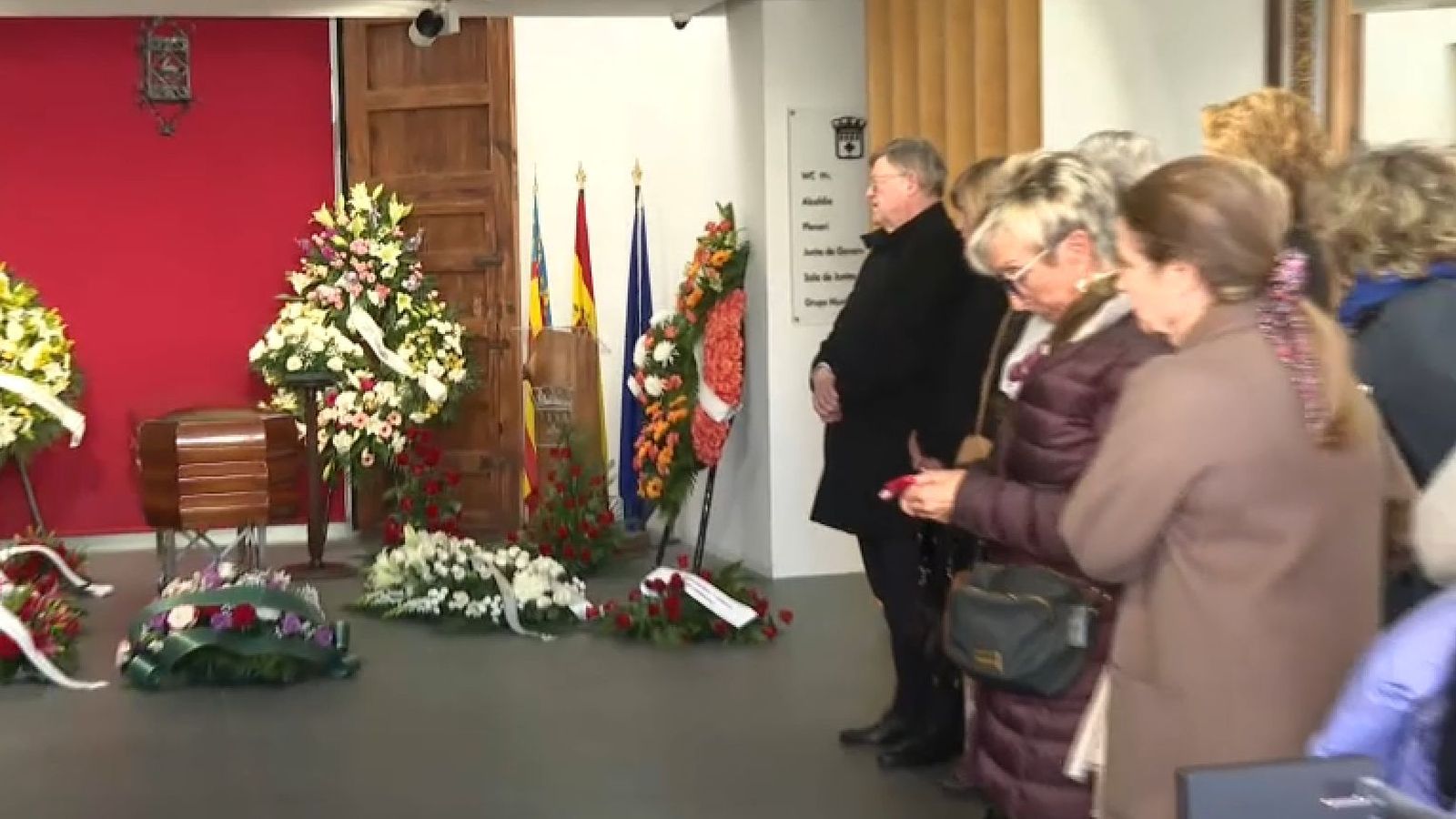 Capella ardent de Fernando Delgado a l'Ajuntament de Faura
