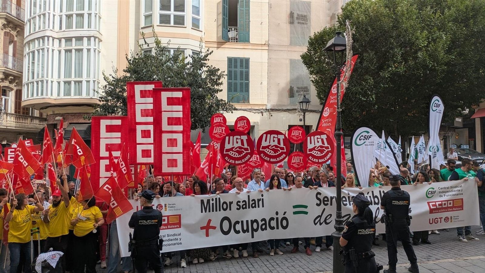 Imatge d'arxiu d'una manifestació dels sindicats del sector dels servicis públics