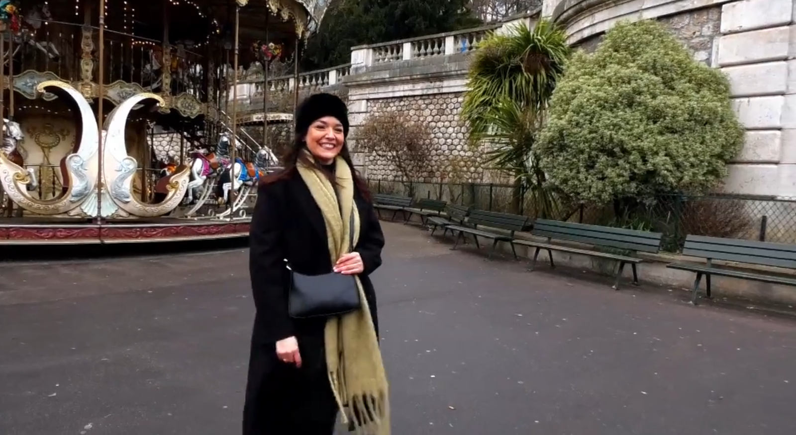 María Pastor fa tretze anys que viu a París i ens obrirà les portes de la Casa Regional de València a París