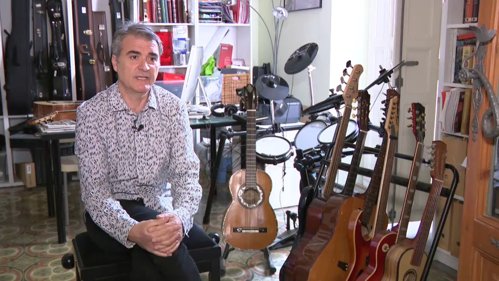 Refael Serrallet, el guitarrista valencià guanyador d'un Grammy Llatí