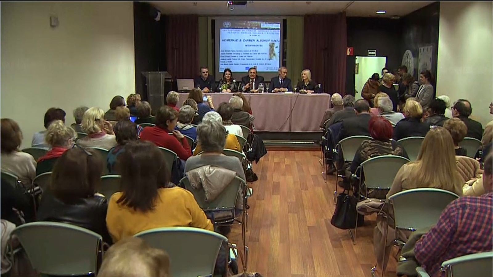 El PSOE homenatja Carmen Alborch a l’Ateneu de Madrid