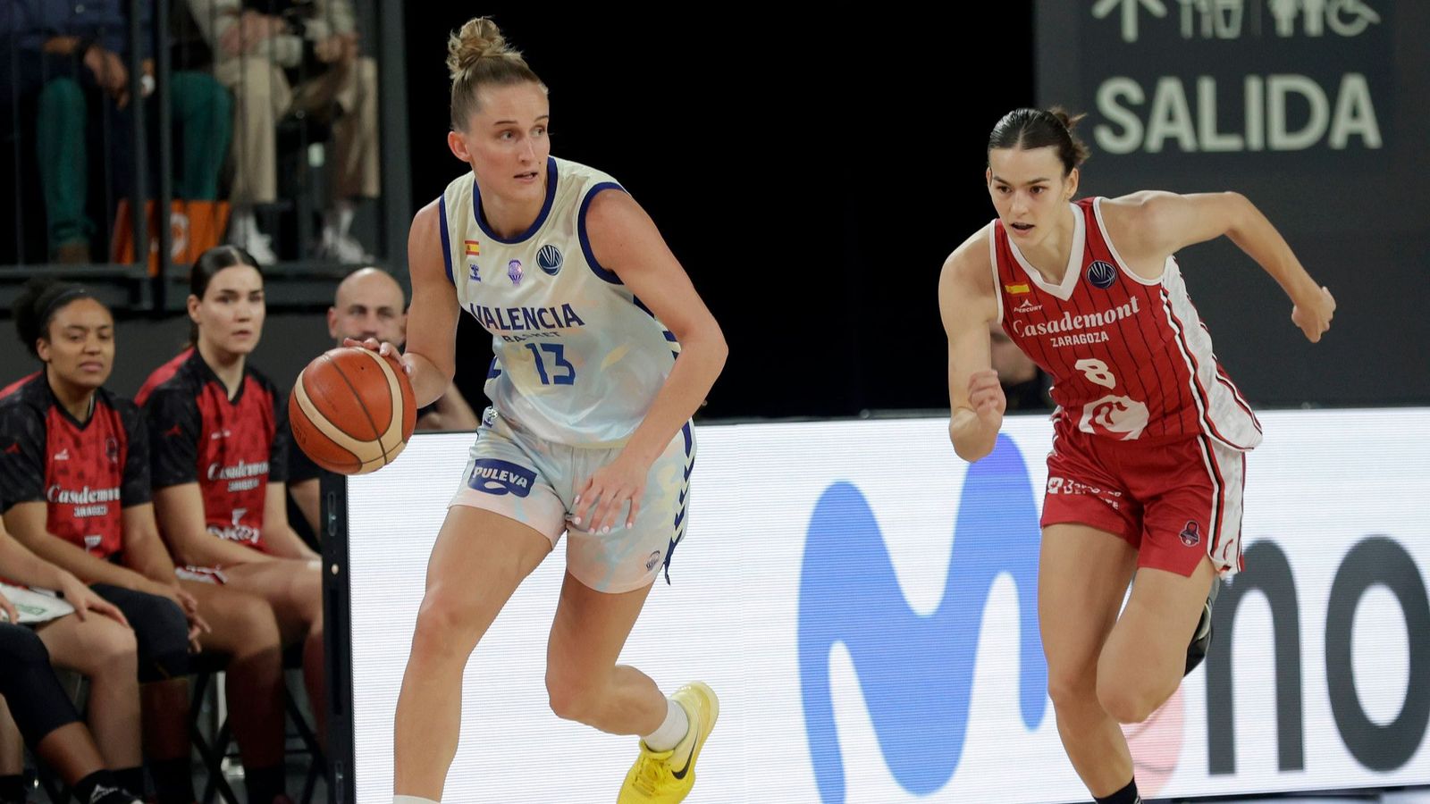 Leo Fiebich, en una acció del duel de l'Eurolliga contra el Saragossa