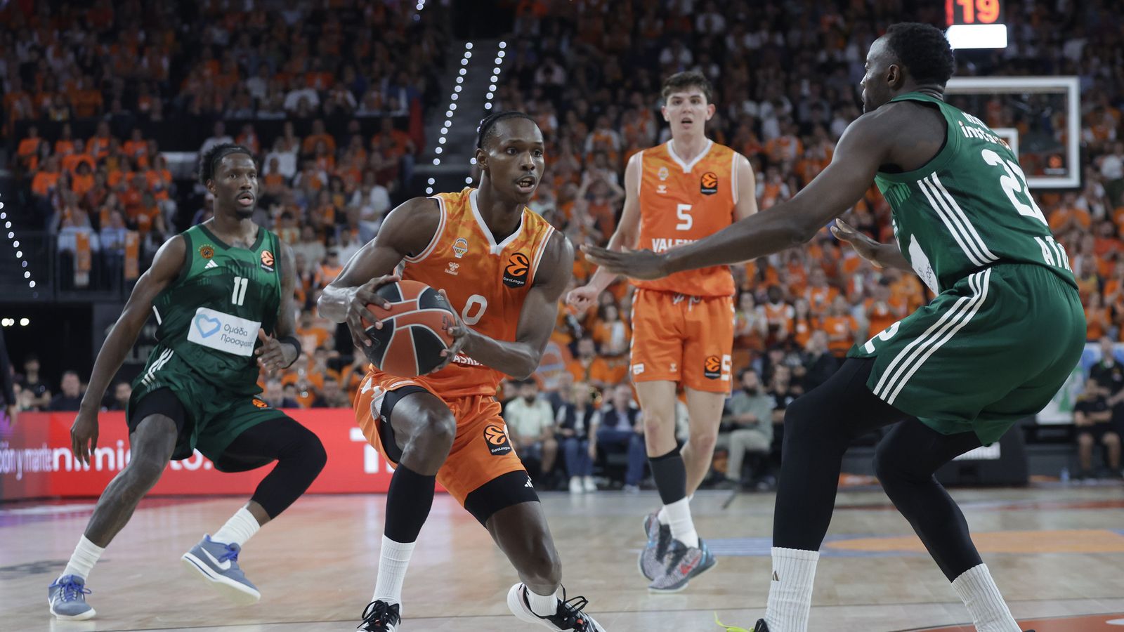 Badio fa una internada a cistella