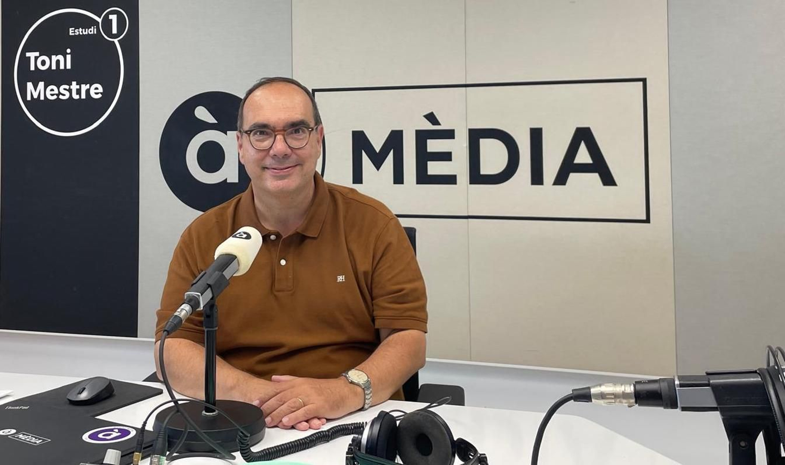 Luis Urrutia dirigix el programa Punt a punt