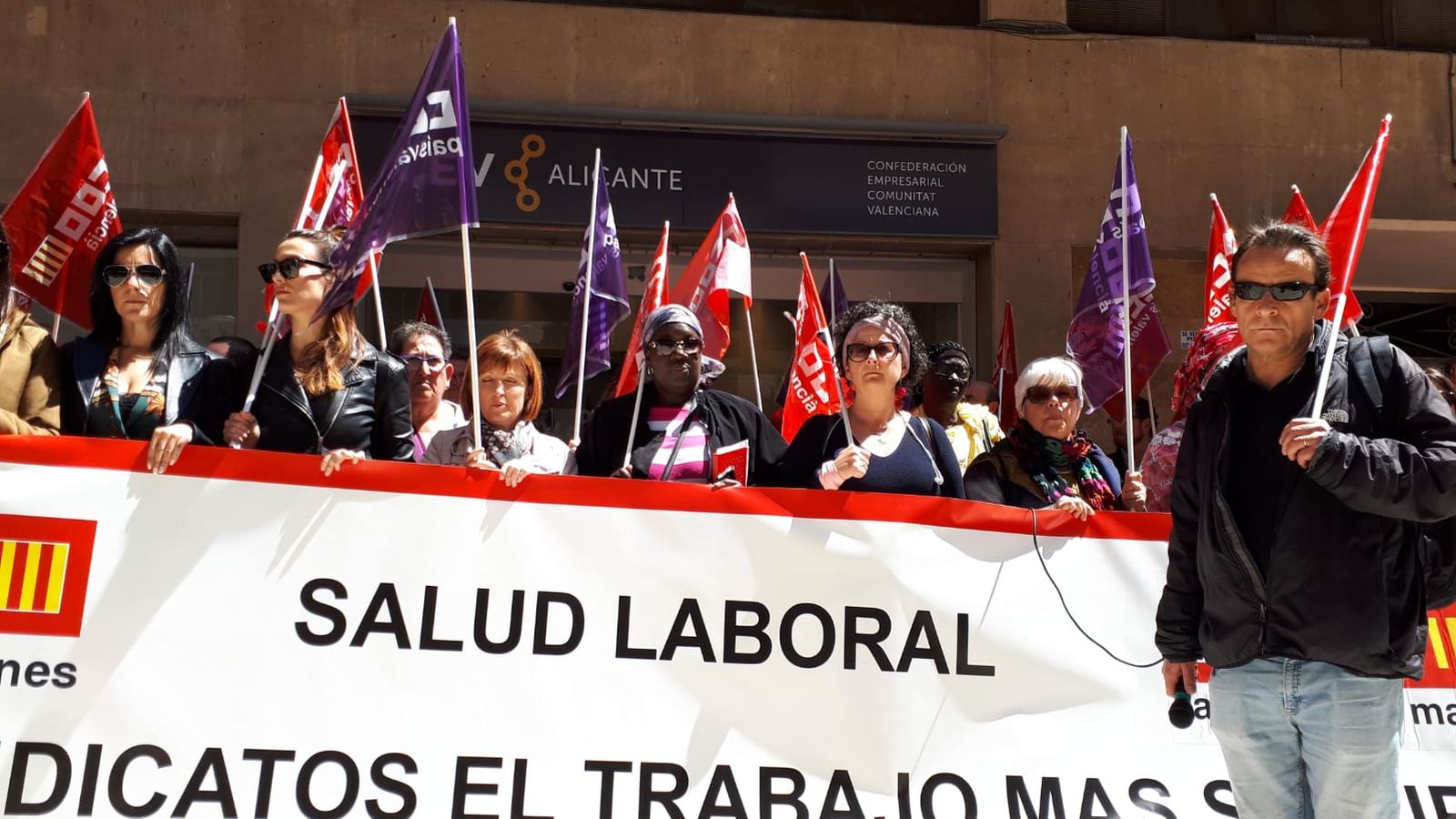 CCOO protesta per a erradicar les desenes de morts per accidents laborals a la Comunitat Valenciana
