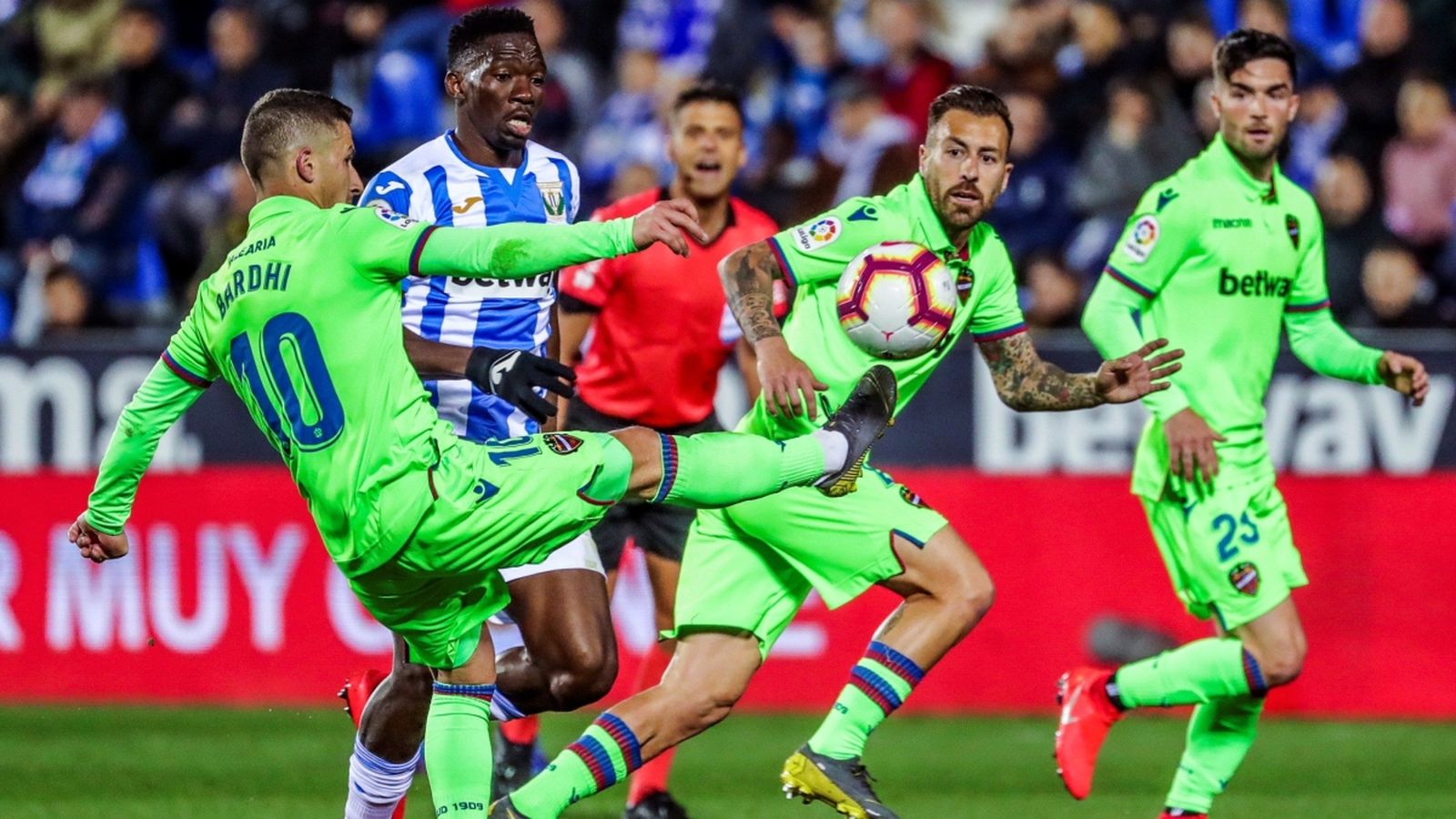 Enis Bardhi, un dels jugadors destacats en la derrota del Llevant UE a Butarque