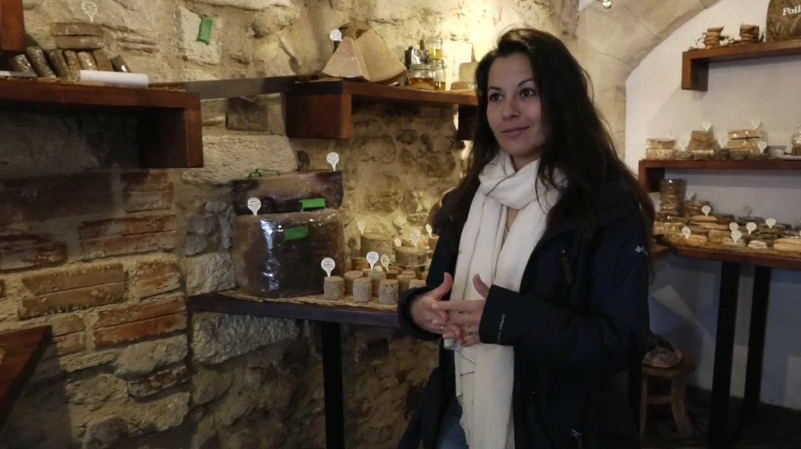 Amb Sandra tastarem especialitats locals com el magret d'ànec i el camembert al forn