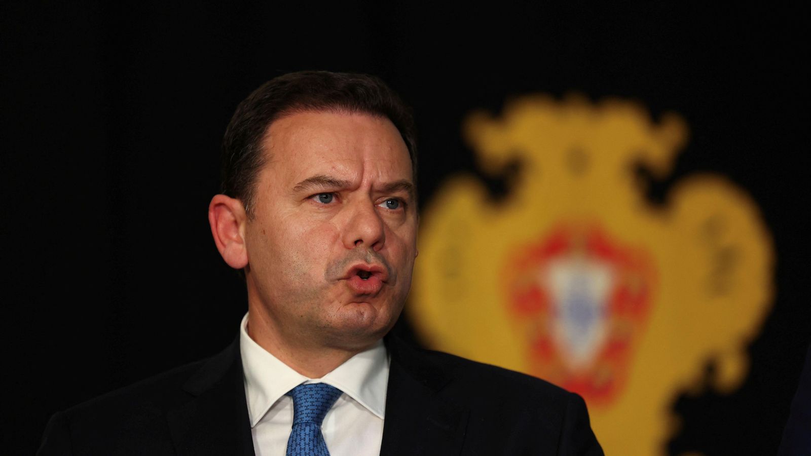 El primer ministre portugués, Luís Montenegro, compareix davant de la premsa després de reunir-se amb Rebelo de Sousa El primer ministre portugués, Luís Montenegro, compareix davant de la premsa després de reunir-se amb Rebelo de Sousa