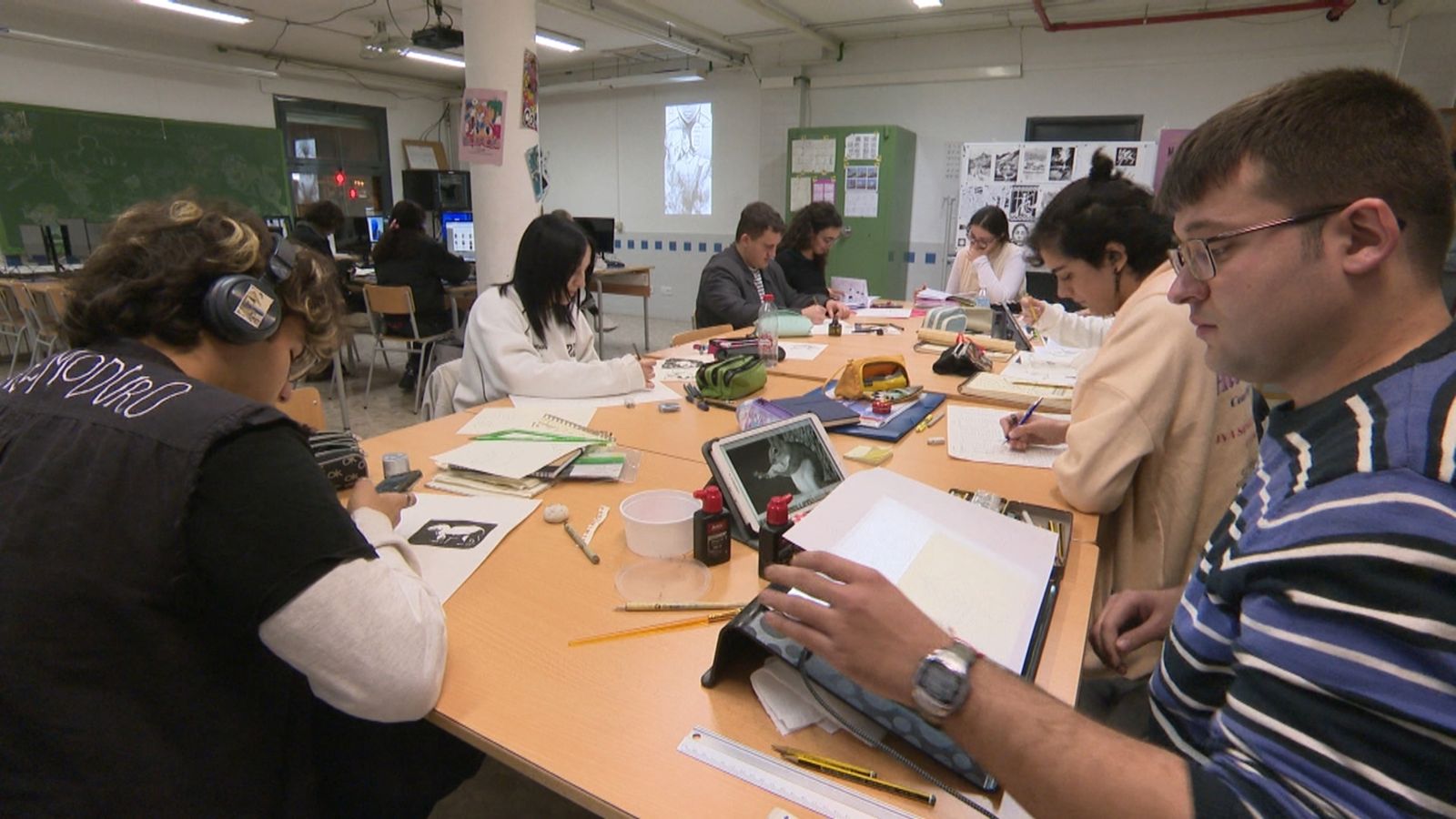 Classe del cicle de còmic a l'EIS Benlliure de València