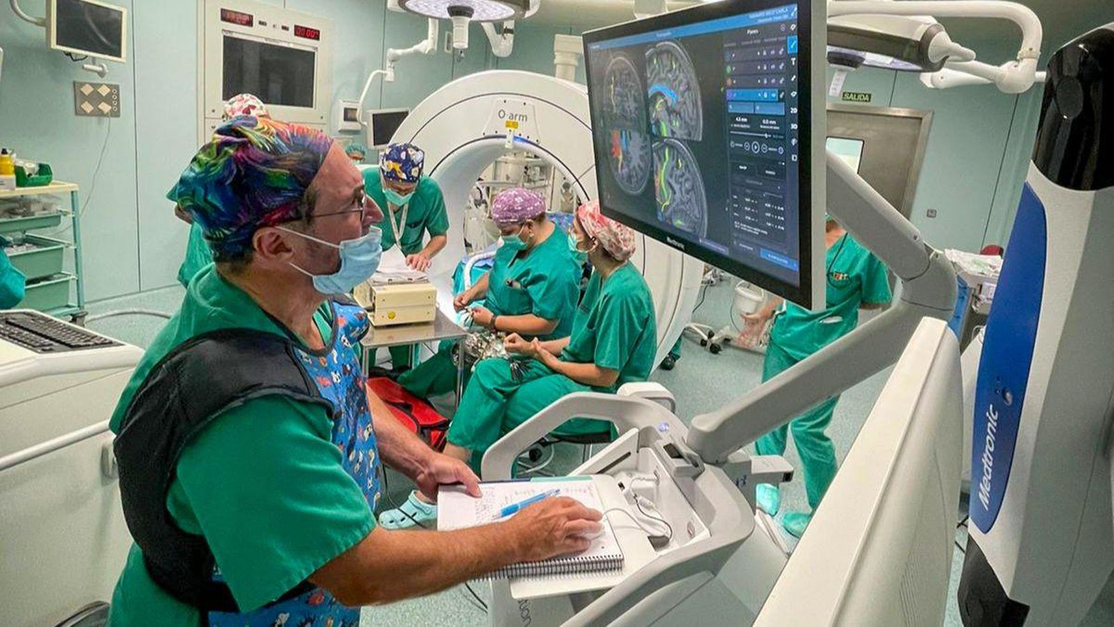 Especialistes de la unitat de Trastorns del Moviment de l'Hospital La Fe