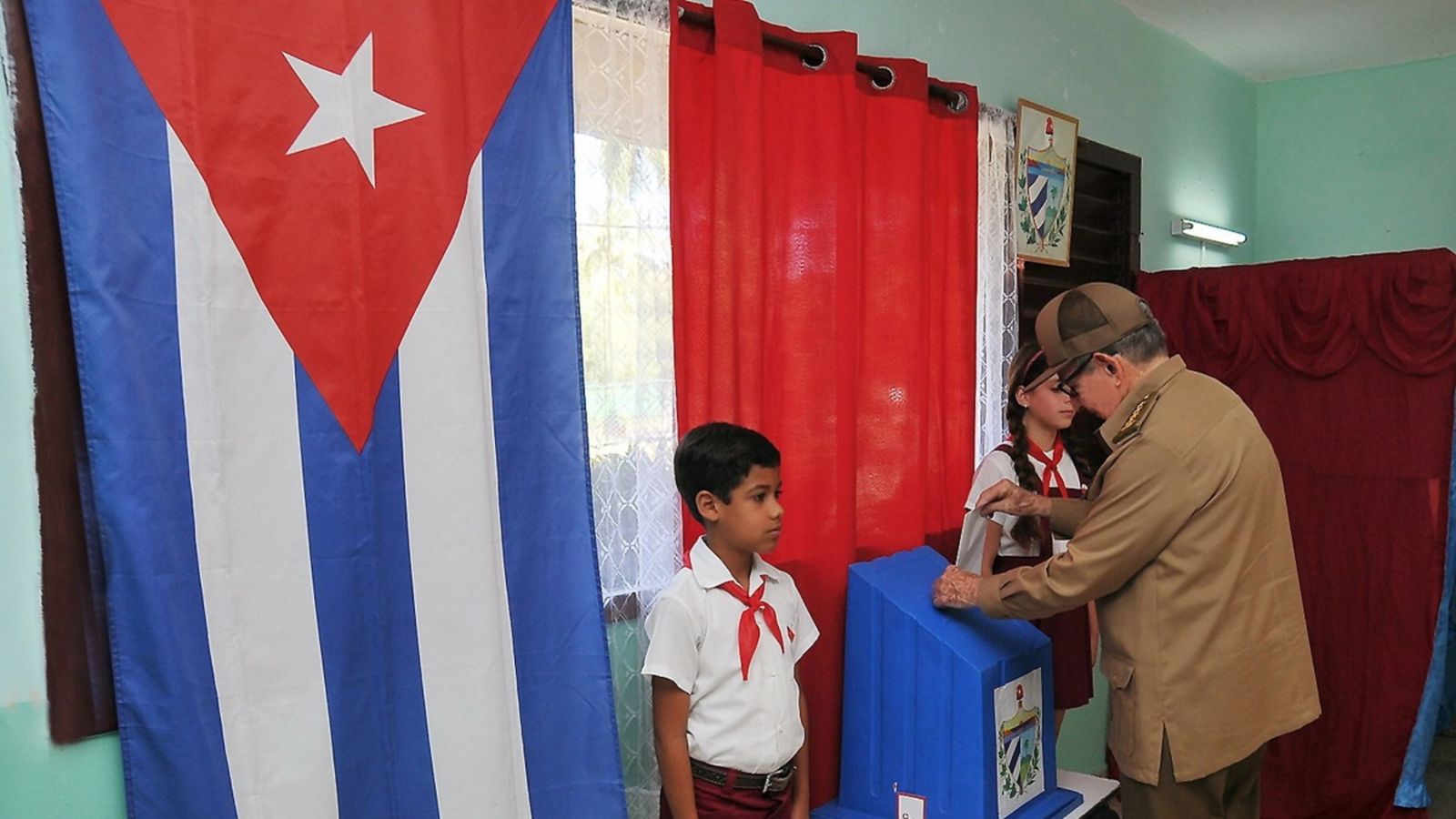 El 86,8% dels votants en el referèndum celebrat diumenge van donar suport a la nova constitució cubana