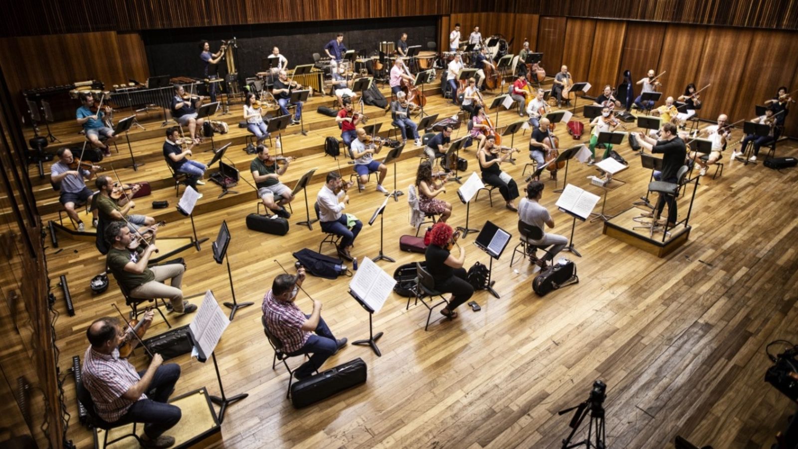 L'Orquestra de València assaja a la sala García Navarro del Palau de la Música de València
