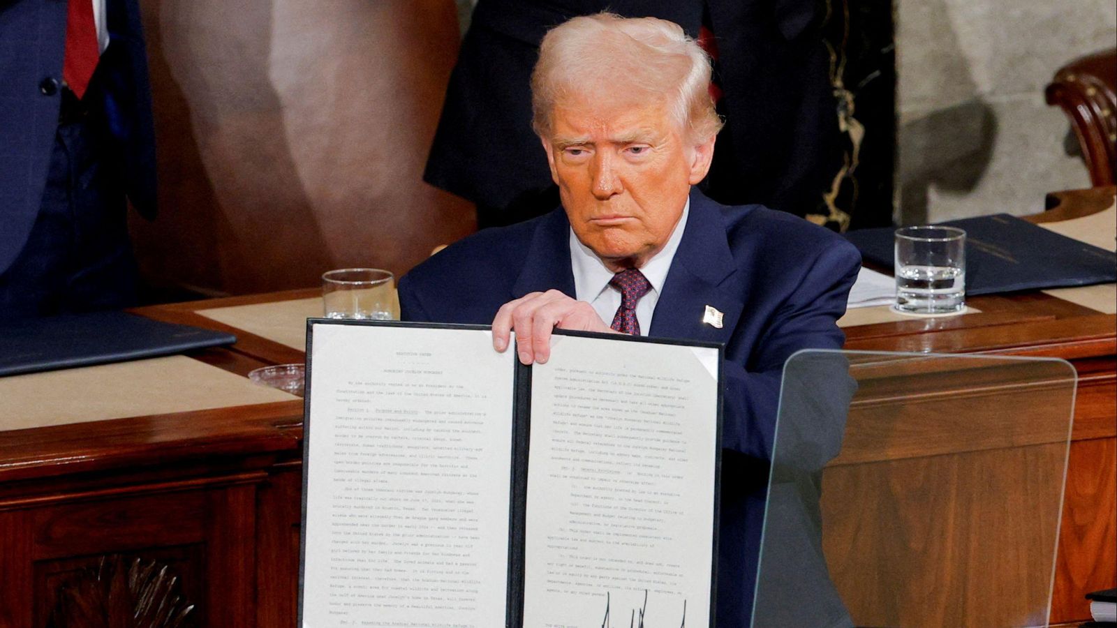 Trump, este dimarts, en la sessió conjunta de cambres al Congrés dels Estats Units Trump, este dimarts en la sessió conjunta de cambres al Congrés dels Estats Units