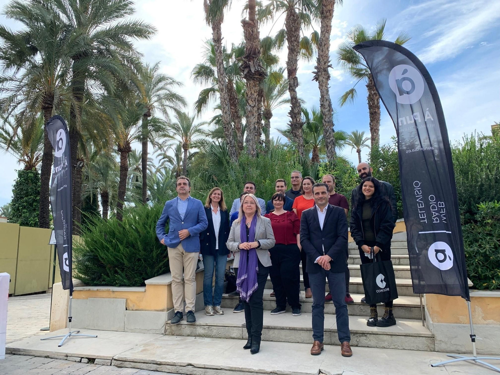 Mar Iglesias i Alfred Costa, han presentat a Elx la campanya “À Punt, la veu de tots”