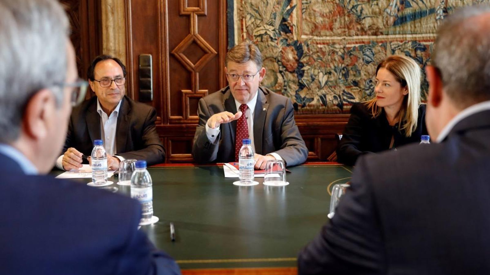 El president de la Generalitat, Ximo Puig, ha qualificat de "gran estafa" els 10.000 milions que els valencians no han rebut de l'estat entre 2011 i 2014, segons dades d'un estudi de l'IVIE