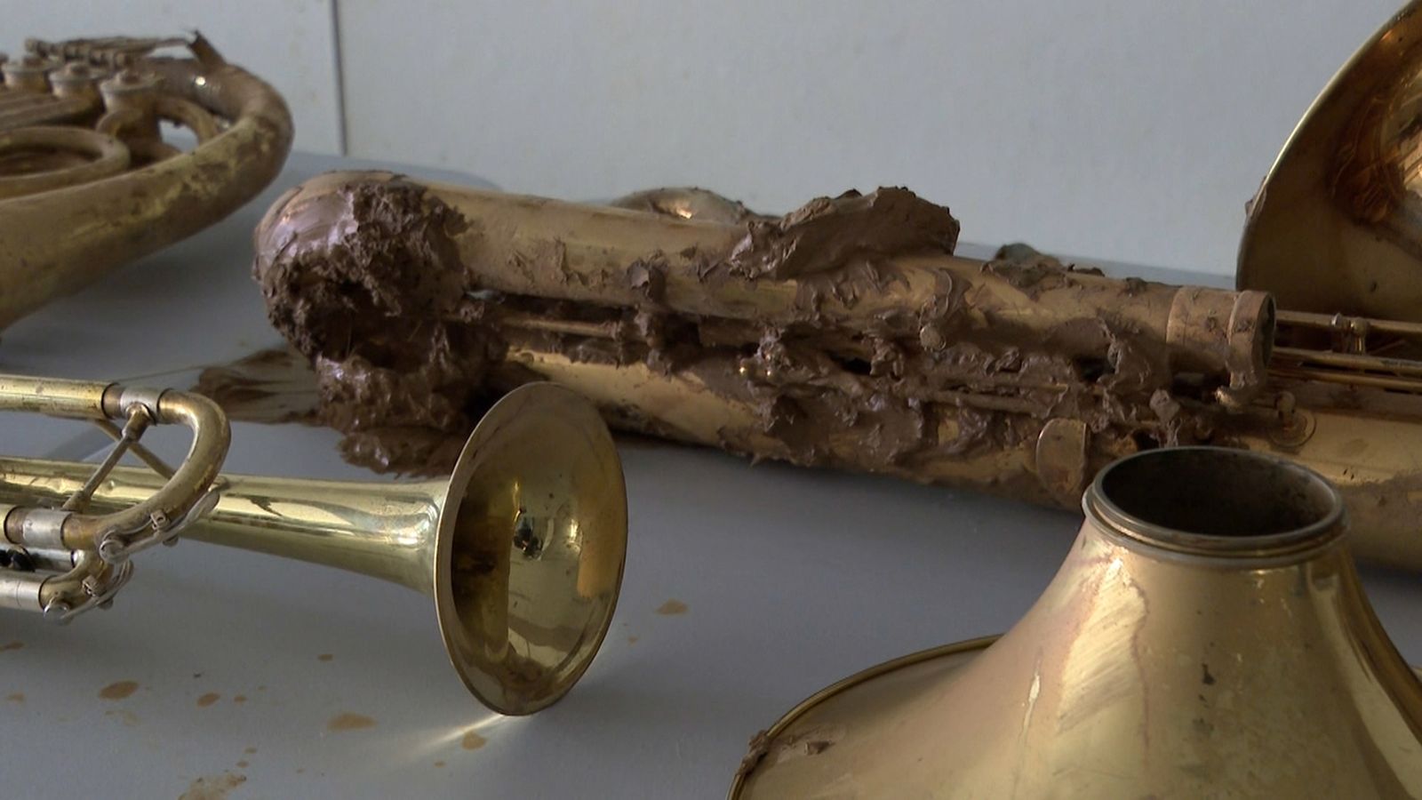 Un saxofó afectat per la catàstrofe