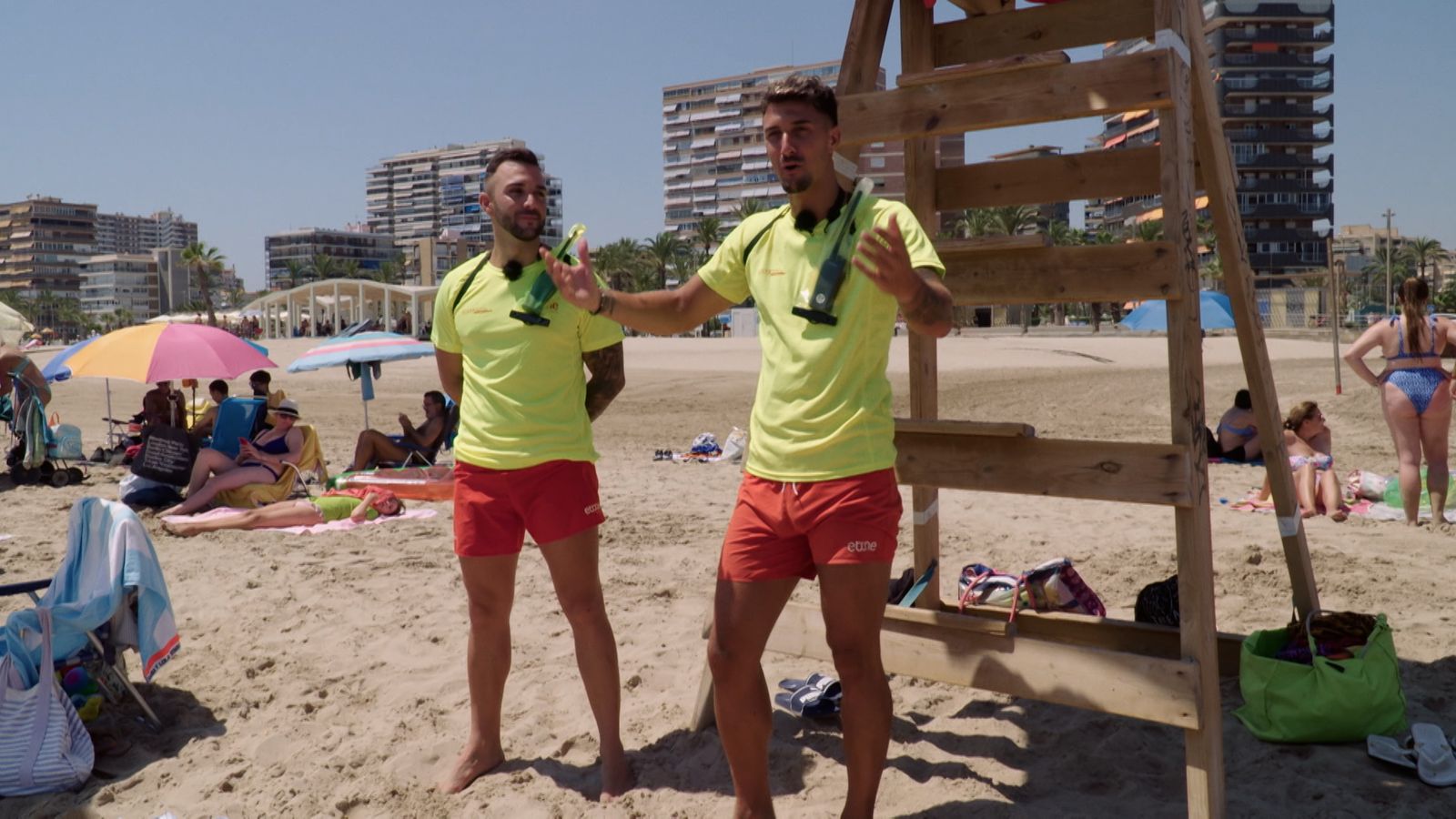 Vigilants de la platja | La unió fa la força