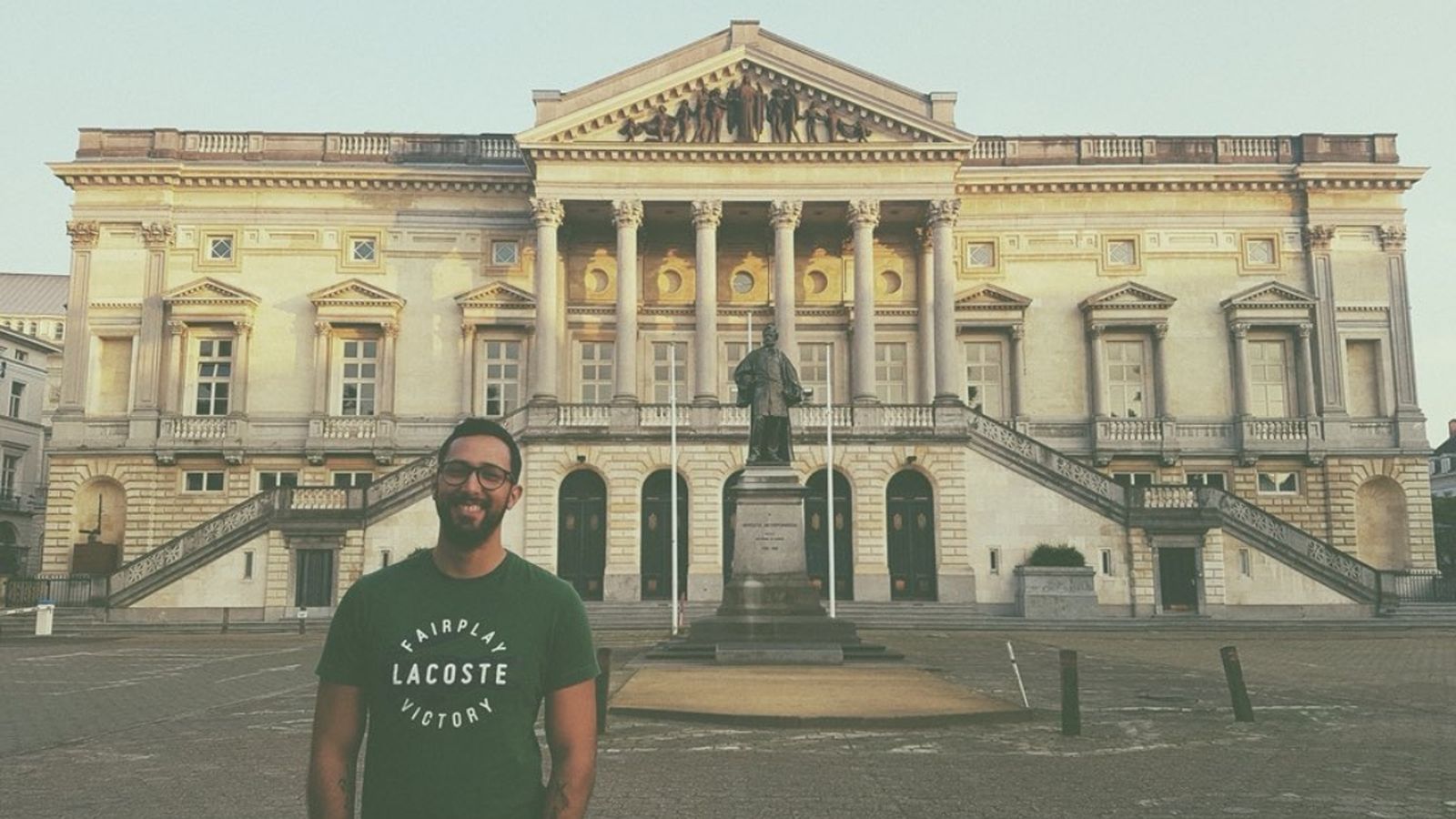 Valtonyc s'ha presentat el matí d'aquest dijous 5 de juliol en un jutjat d'instrucció de Bèlgica